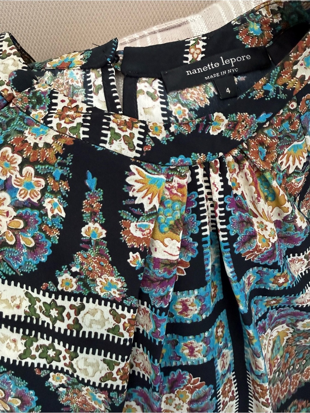Nanette Lepore Black Patchwork Paisley Floral Silk Scarf Look Blouse Size 4 S - Picture 5 of 6